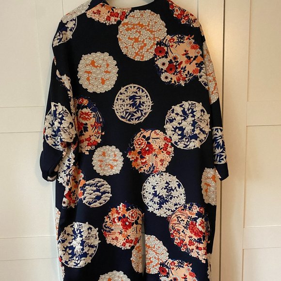 Navy Floral Kimono Overjacket - Picture 2 of 3